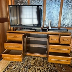 テレビボードの画像