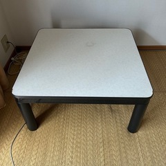 西宮　こたつ　布団付きですぐ使える!!の画像