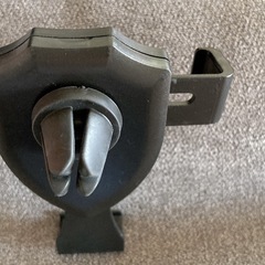 車載用　スマホホルター　はめ込み式　の画像