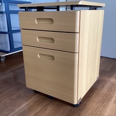 袖机【町田市再生家具】252982の画像