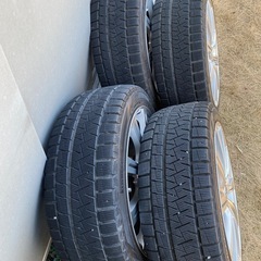 スタッドレスタイヤホイール　215/45R17の画像