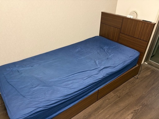 シモンズシングルベッド (ニケ) 浦安のベッド《シングルベッド》の中古