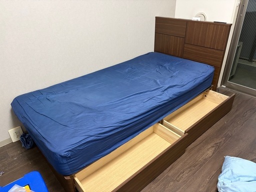 シモンズシングルベッド (ニケ) 浦安のベッド《シングルベッド》の中古