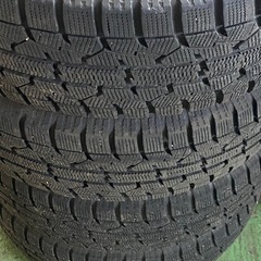 195/65/15 スタッドレスタイヤの画像