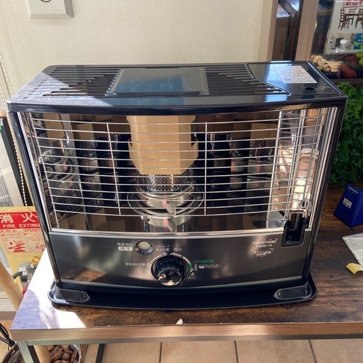 トヨトミ 石油ストーブ（再生品）【リサイクルフカツ岡崎倉庫店】260117SM-9