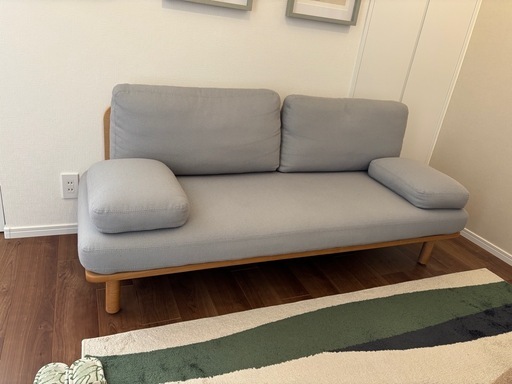 コアラソファCHILLAX グレー (宮野昂平) 新丸子のソファ《2人掛け