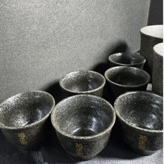 【新品】清酒菊正宗　茶褐色　陶器 お猪口6個・焼酎コップ5個セットの画像