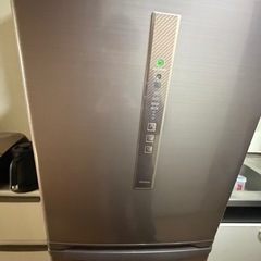 冷蔵庫5000円(定価10万8,000円)の画像