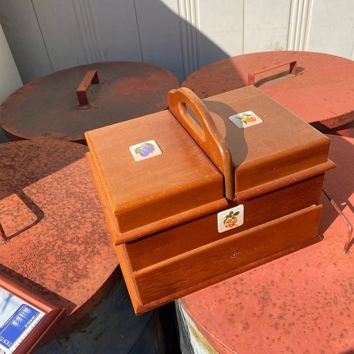 銭箱、古い箱 銭箱 /木製 /欅 ケヤキ /古民具 古道具 書籍箱 金庫 416x228x223mm