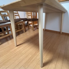 IKEA ダイニングテーブル×チェア4脚セットの画像