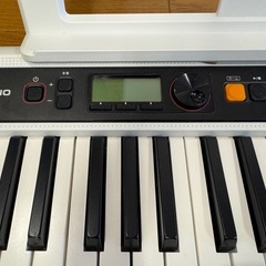カシオトーン　CT-S200  電子キーボード
の画像