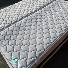 フランスベッド　クイーンサイズ　使用半年　美品の画像