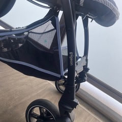 両対面式ベビーカー　Pigeonの画像