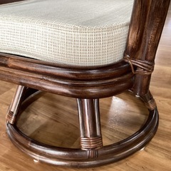 回転式ラタンチェア【町田市再生家具】252985の画像