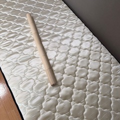 引き取り用のシングルベッドとマットレスの画像