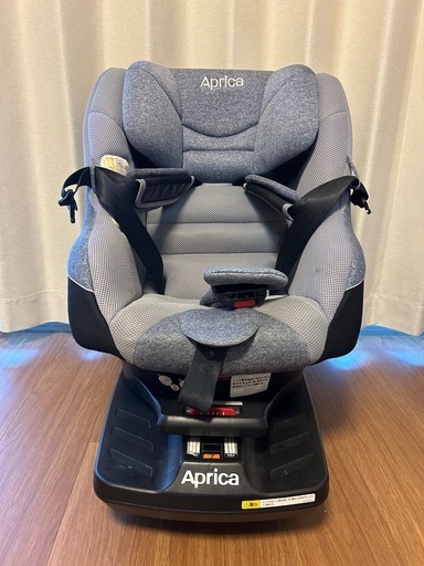 【受渡予定者あり】Aprica クルリラ チャイルドシート