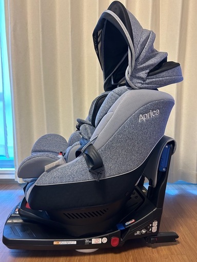 【受渡予定者あり】Aprica クルリラ チャイルドシート