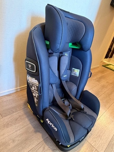 アプリッカ　チャイルド&ジュニアシート　ISOFIX