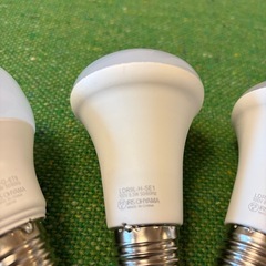 アイリスオーヤマ　IRIS OOYAMA LED電球セット、人感センサーライトの画像