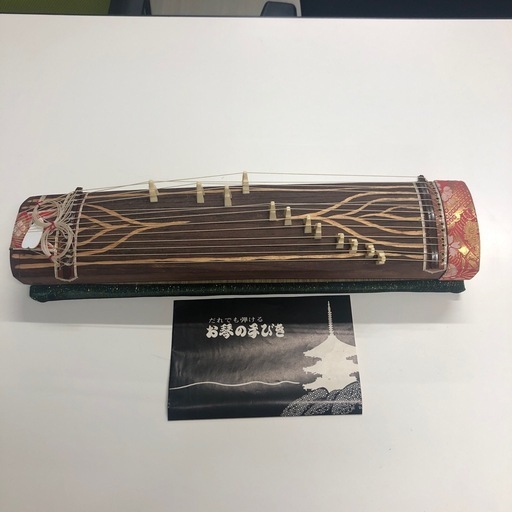 ミニ琴 13弦 演奏可 ミニ畳付 和楽器 伝統楽器 オブジェ 中古no.2708