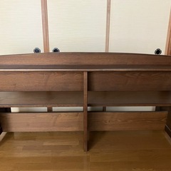 教会の椅子の画像