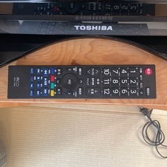 液晶テレビ　東芝　TOSHIBA 32インチ　リモコン付きの画像