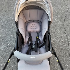 アップリカ　　ラクーナクッション（超美品）の画像