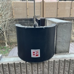 ユーチューバー用遮音カバースタンド付きの画像