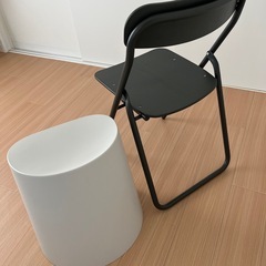 椅子2つ　無印良品　の画像