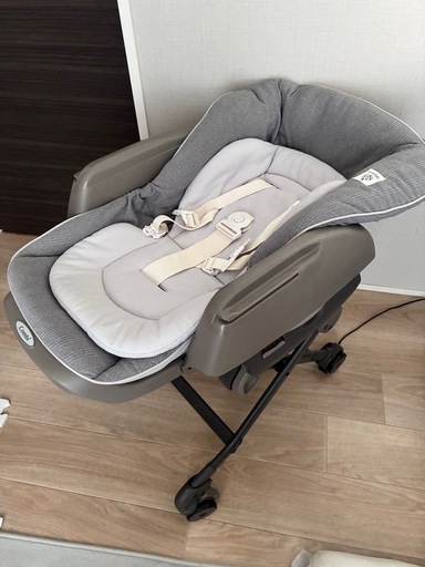 【美品】コンビ ネムリラ オートスウィング Simplight電動ハイローチェア