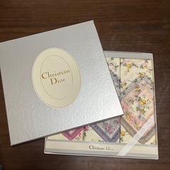 ディオールハンカチ3枚セットの画像
