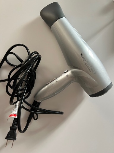 ドライヤー (モミティ) 防府の美容家電《ヘアケア》の中古あげます