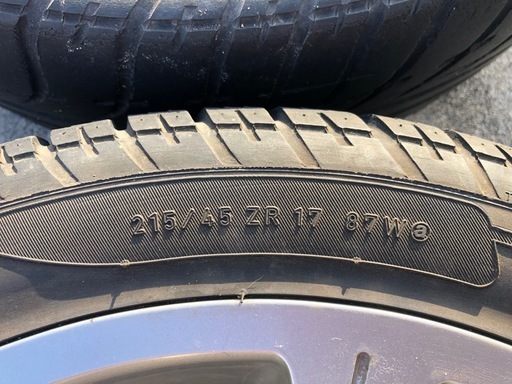 214/45ZR17 5穴　PCD100  OFF48　17×7J