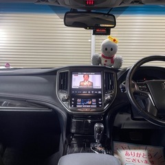 トヨタ　クラウンハイブリッド　アスリートS 4WD 平成28年後期　12.3万キロ　車検令和9年5月　サンルーフ　純正HDDナビ　テレビ　バックカメラ　クリアランスソナーの画像