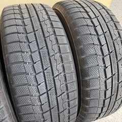 215/60r16 トーヨータイヤ　スタッドレス 
の画像