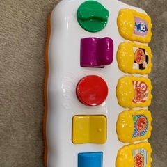 アンパンマンの飛び出るオモチャの画像