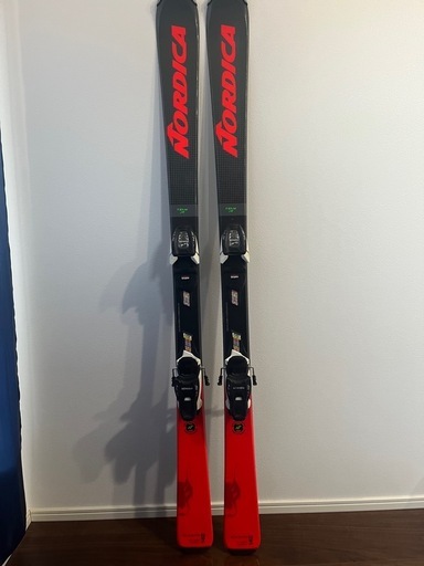 スキー板　NORDICA TEAM JR 140cm お値下げ可能Nordica Team JR スキー板140cm (Ryo) 番田のスキーの中古