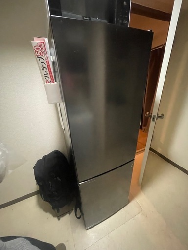 8000円 冷凍冷蔵庫 160L(ブラック）
