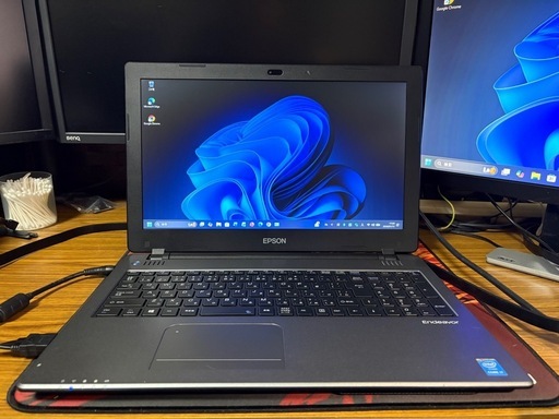 ノートパソコン EPSON Windows11 25H2 CPU i7-4610M メモリ16GB Office2021
