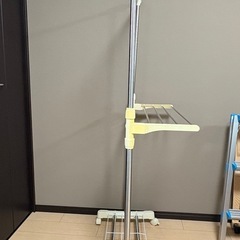 室内洗濯物干しの画像