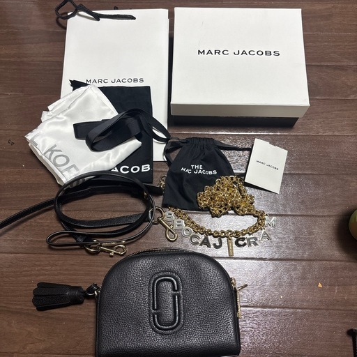 MARC JACOBS スナップショット 黒×ゴールド 箱・保存袋・チェーンストラップ付き 正規品