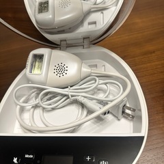 定価49,800円 LAVIE IPL脱毛器 LVA500｜動作OK・少し汚れありの画像