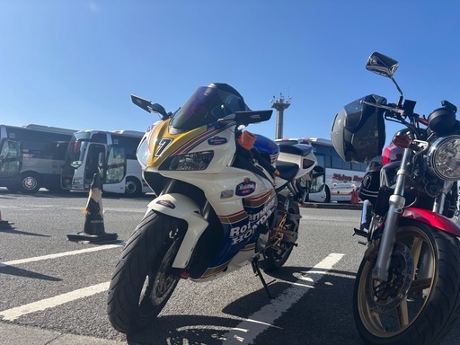 CBR1000RR SC57後期ロスマンズ逆車
