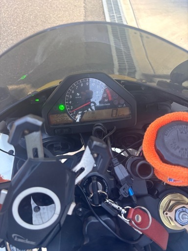 CBR1000RR SC57後期ロスマンズ逆車