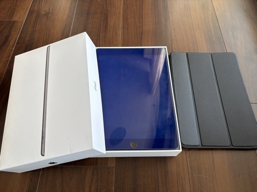 Apple iPad 第8世代 128GB Wi-Fiケース、保護フィルム付き