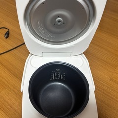 炊飯器の画像