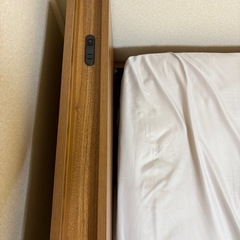 シングルベッド　マットレス　ライト、コンセント付きの画像