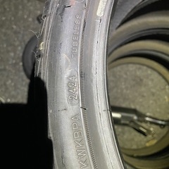 225/35R20-4本中古の画像