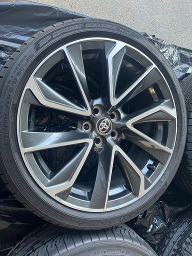 カローラスポーツ GZ 純正18インチアルミホイールタイヤ付き (r