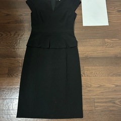 TORY BURCH ブラック ペプラムノースリーブワンピース の画像